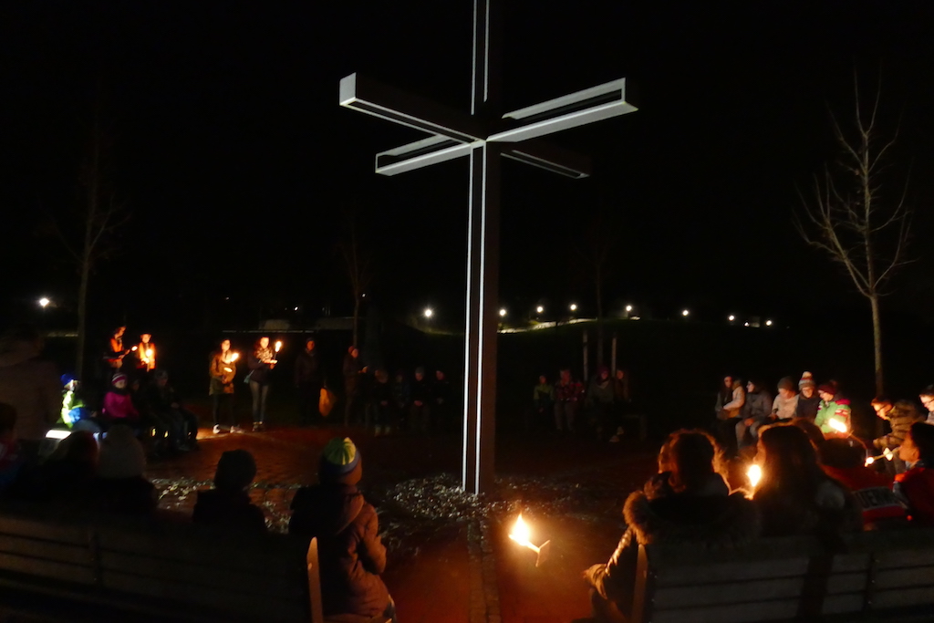 Adventfeier der Minis in der Pfarrei Loiching