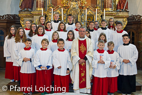 Kirchweihsonntag in Loiching mit Ministranten Neuaufnahme gefeiert